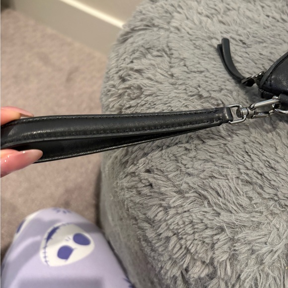 Tory Burch Black Quilted Pouch - Picture 7 of 10